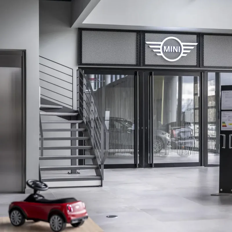 photo-real_porte_comete-70th_bmw-annecy.jpg